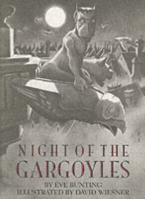 Night of the Gargoyles-9780395968871